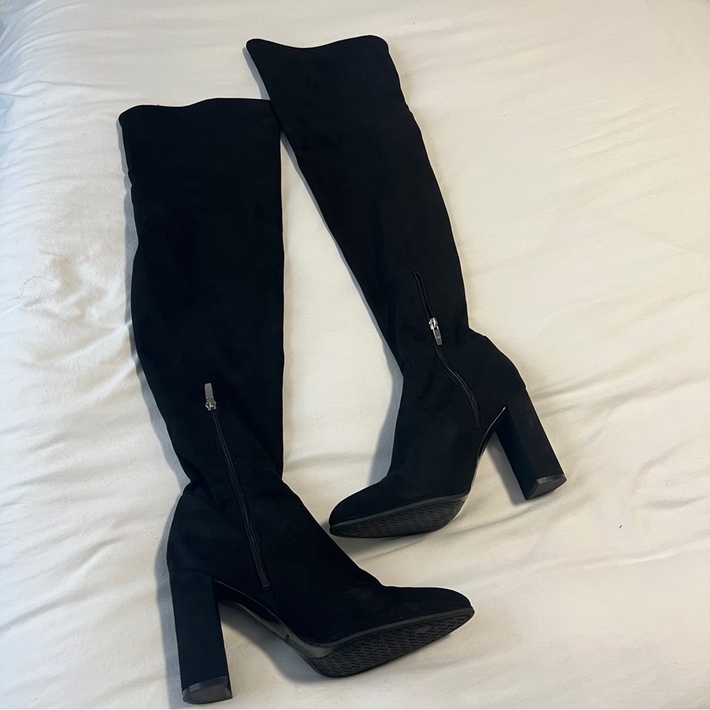 🚨 Last day Fri 🧳 Sleek Black Over the Knee Boots with Chunky Heel